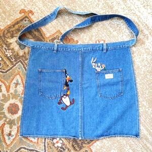 Looney Tunes Kitchen Classics Collection Denim Apron